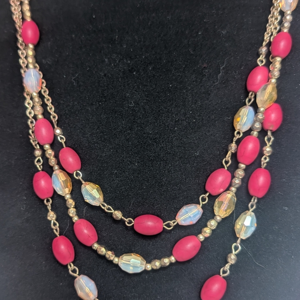 Vintage goldtone Champagne Crystals And Pink Bead Necklace